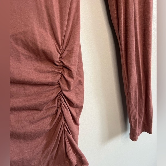 Zella All Day Pink Long Sleeve Ruched Tunic Top blouse size Small lightweight - Picture 2 of 5